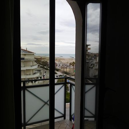 Gabbiano Apartments Rimini Luaran gambar
