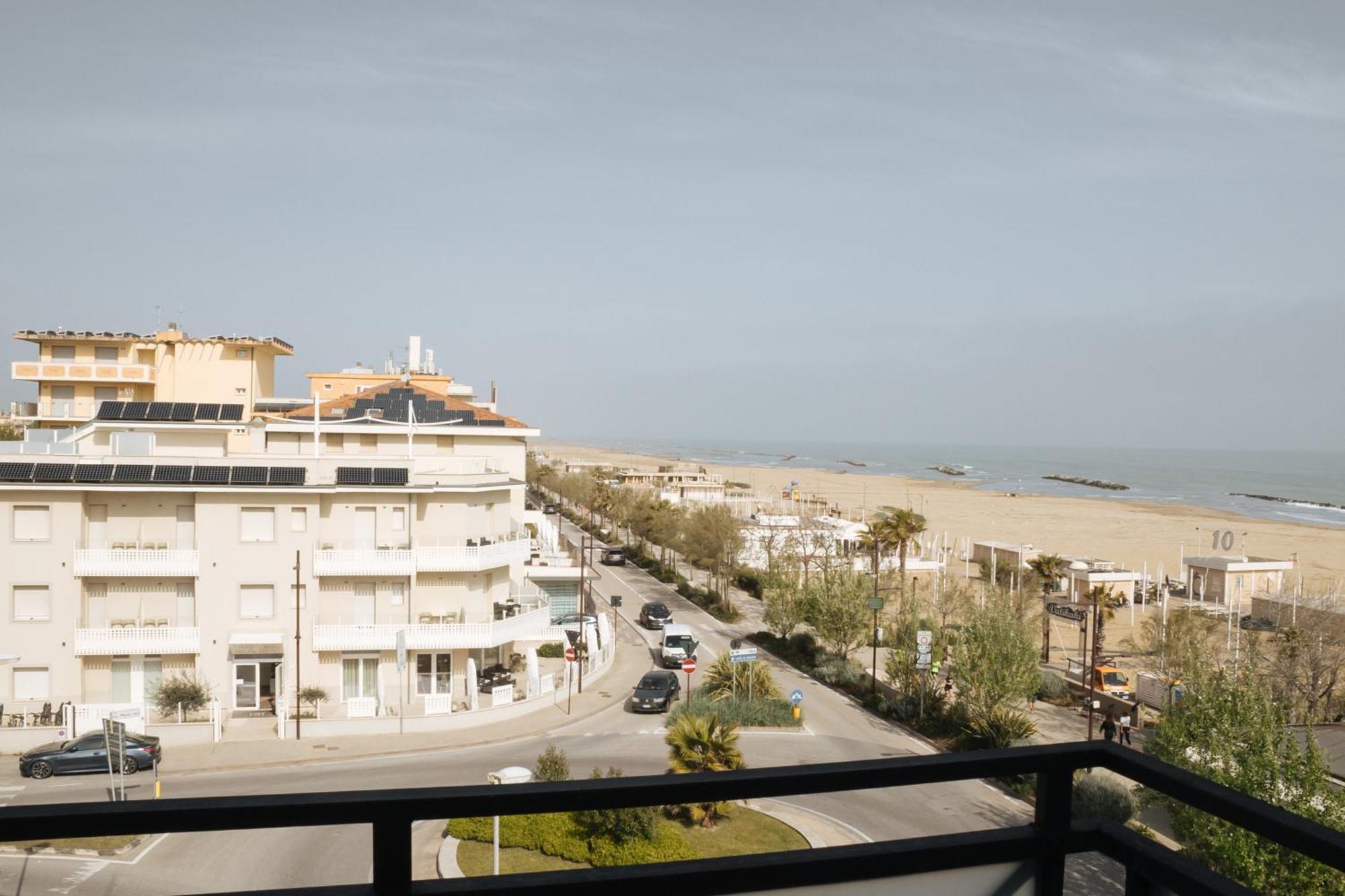 Gabbiano Apartments Rimini Luaran gambar
