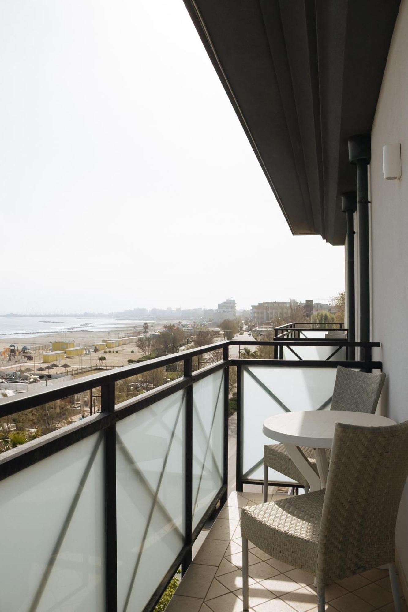 Gabbiano Apartments Rimini Luaran gambar